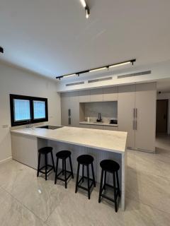 Portofino Apartment-By Harim - 0