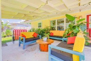 Fort Walton’s Haus22 | Beach Vibes & Backyard - 4