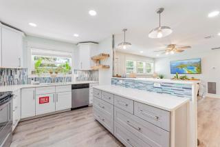 Fort Walton’s Haus22 | Beach Vibes & Backyard - 1