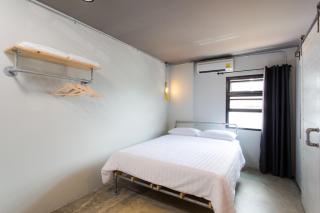 Bloo Hostel - Phuket - 1