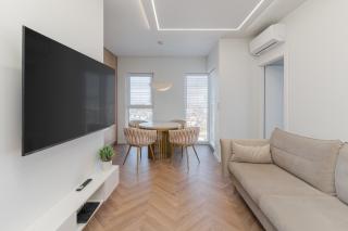 Kwiatkowskiego Modern Apartment by BookingHost - 7