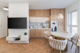 Kwiatkowskiego Modern Apartment by BookingHost - 3