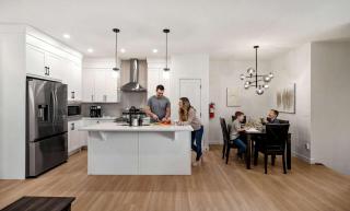 NEW Family 3BR Upper Suite w Kid's Play Den, Free Banff Pass - 9