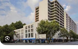 Victory Apartment in Axis Tower - 3