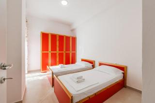 Beach Nest Escape 2BR Cozy Apartment by PikHost - 8