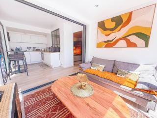 Ti Lodge A Romantic Getaway with Ocean View - 8