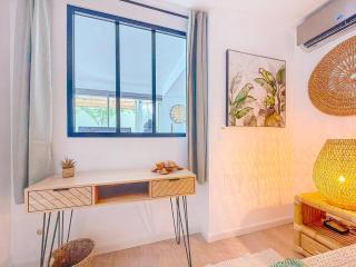 Ti Lodge A Romantic Getaway with Ocean View - 2