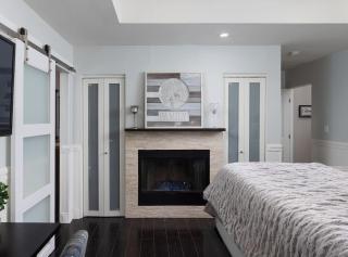 Poolside Primary Suite at Oasis Patio Pool House - 9