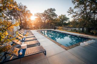 Modern Container Home, Pool, Hot Tub, Hill Country - 6