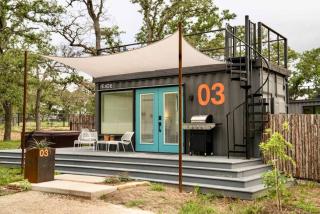 Modern Container Home, Pool, Pets, Nature, Refresh - 7