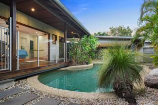 Trinity Beach Entertainer - Space and Privacy - 2