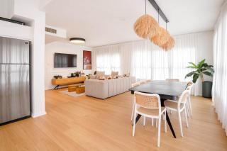 פנטהאוז לומינה - 1