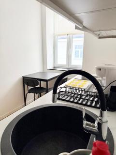 Cozy and Comfortable Apartment Near the City Centre - 5