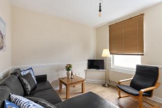 The Victoria - Quaint Victorian Home With Free Parking - 5