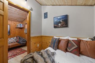 Ironwood Cabin Retreat- Rustic Comfort - 5