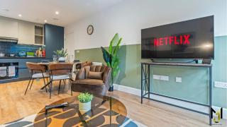 'Meridian Way' 2-Bed Premium Executive Apt F5 - Reading - 2