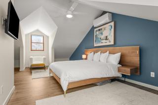 Cozy Creekside Retreat - Minutes to Delhi & Andes - 2