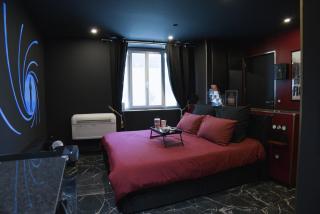 Studio Cinéma privé Centre ville & King size - 4