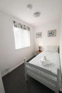 Sunny Coastal Stay Near Hayle & St Ives - 2