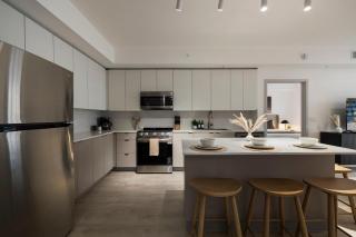 Luxury New Property-3 Bedroom 2Bath-Gym-BBQ-Pool - 6