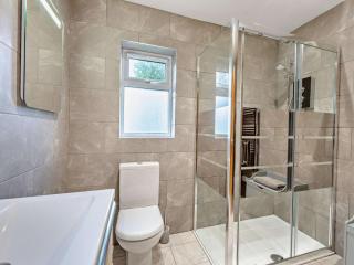 3 Bed in Dunsyre oc-lk15m - 1