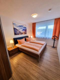 "Schwarzwaldblick" Ferienwohnung 2-4 Pers 65qm, schöne ruhige Südhanglage mit herrl Aussicht - 8