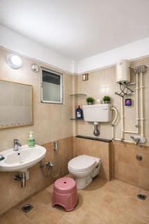 Welcome Homes 2 BHK Andheri West Kokilaben Hospital - 4