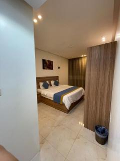 two rooms, with a hall 104 شقة غرفتين وصاله - 4