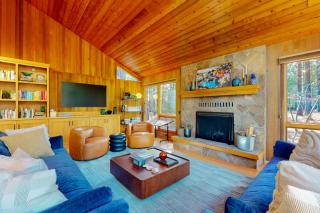 Jack’s Place at Black Butte Ranch 300 - 3