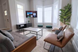 Renovated 3BR w/ King beds only 1.5Mi to Downtown - 8