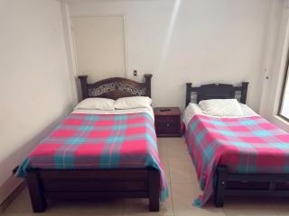 Hotel y Restaurante Los Almendros - 1