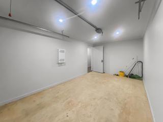 Premium Family Home Near Werribee Zoo and Werribee Mansion - 1