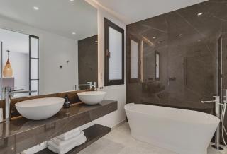 Best location for 5 Bedrooms with pool - 2