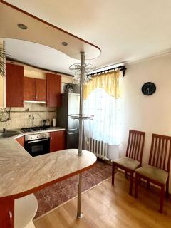 Проста, але велика і затишна квартира в центрі міста з двома окремими спальнями! - 4