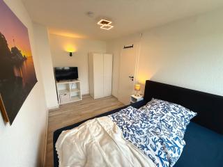 R&S-Homes-2025-Kitchen,Balcony,TV - 3