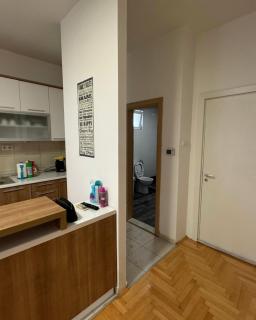 Cozy Apartment in Debar Maalo - 6
