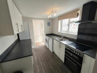 Town Centre Cottage - 9