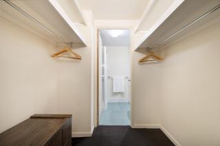 Boutique on Southbank - Free Parking, Gym & Pool - 2