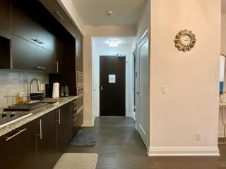 Luxurious Condo Apartment with Direct Subway Access - 3