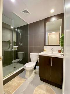 Luxurious Condo Apartment with Direct Subway Access - 1