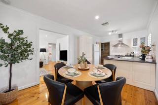 Saltair Retreat - Moments to Marina, Beach & Dining - 9