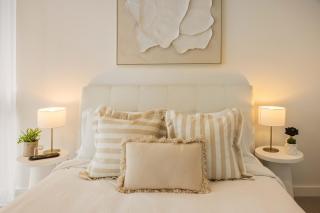 Luxury 2BR Palm Beach Apartment - 3