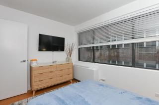 Chic 1 Bedroom Apartment in Midtown Manhattan - 8