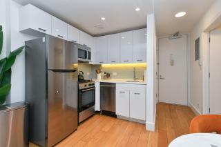 Chic 1 Bedroom Apartment in Midtown Manhattan - 1