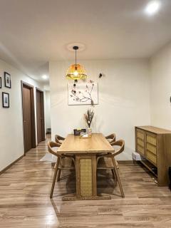 1991 Home - Cozy 3BR Family Apartment w Balcony near Sapa Church - Sapa - 5