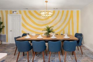 Sleeps 16 Heated Pool Villa Just 8Mi from Clearwater Beach - 8