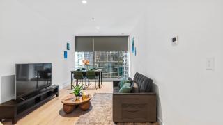 Luxurious Apartment in PRIME Location - 0