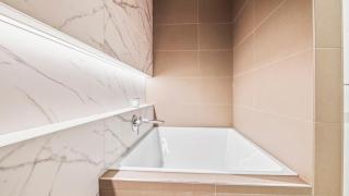 Luxurious Apartment in PRIME Location - 5