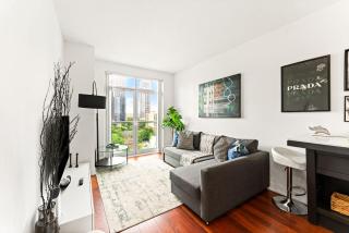 Stylish 1BR Haven Near Downtown Toronto - 0