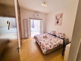 CityCenter Rooms Next to the Beach - 6